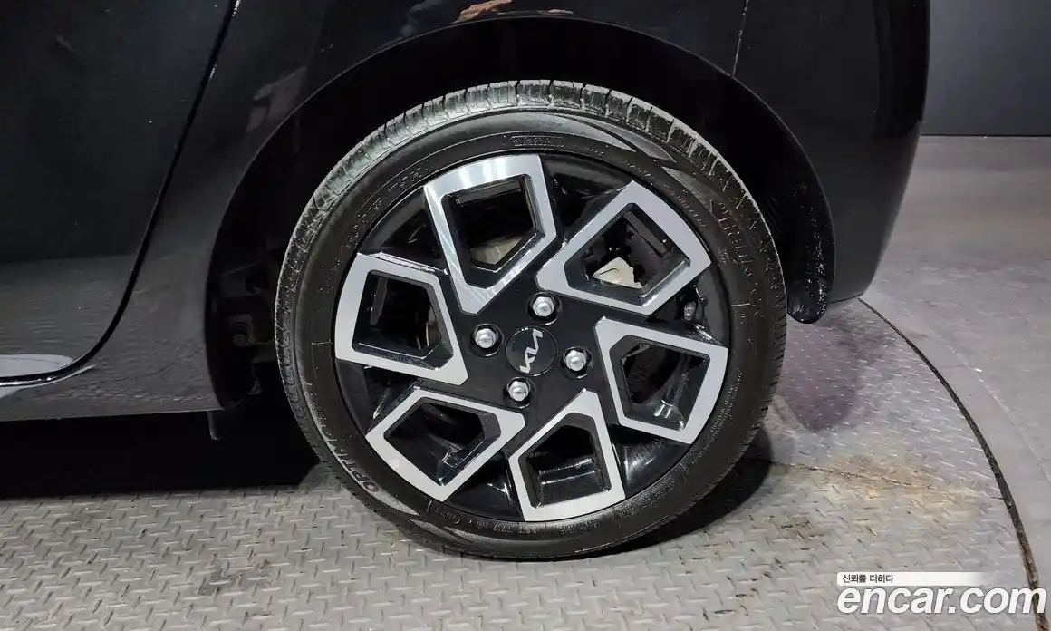 Kia Ray 2024 1.0 Автомат в Москве № 121749, фото 9