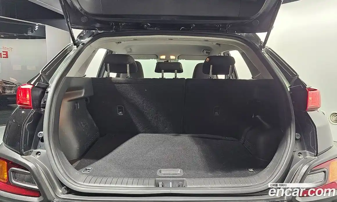 Hyundai Kona 2019 1.6 Автомат в Москве № 125593, фото 16