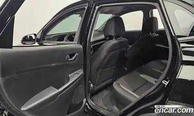 Hyundai Kona 2019 1.6 Автомат в Москве № 125593, миниатюра 5