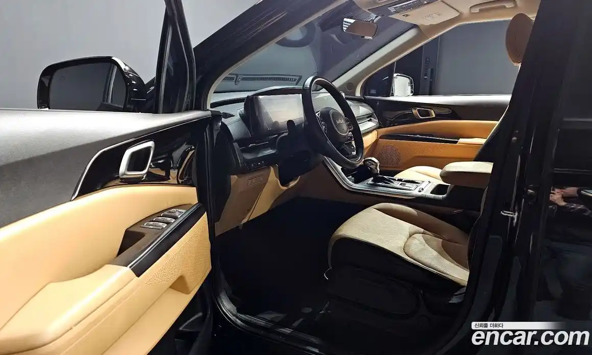 Kia Canival 2023 3.5 Автомат в Москве № 130798, фото 12