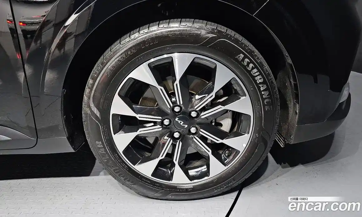 Kia Canival 2023 3.5 Автомат в Москве № 130798, фото 7