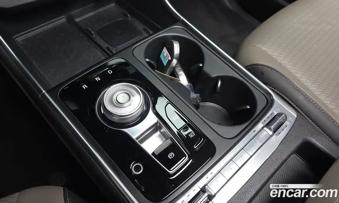 Kia Canival 2024 1.6 Автомат в Москве № 131998, фото 15