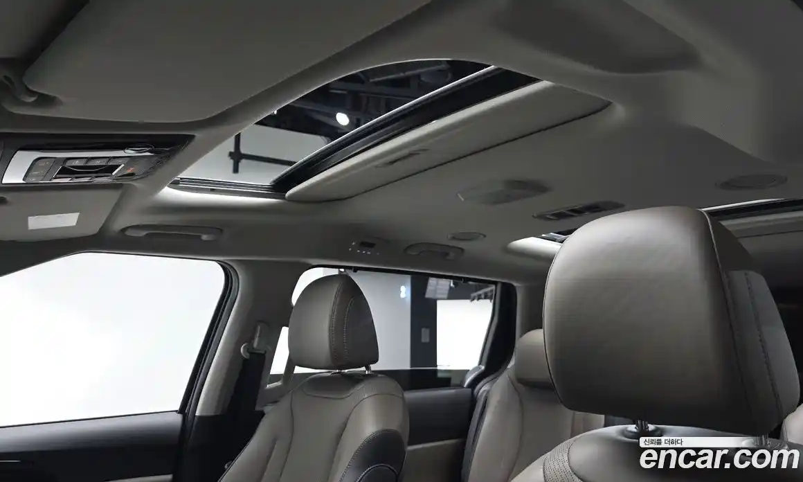 Kia Canival 2024 1.6 Автомат в Москве № 131998, фото 8