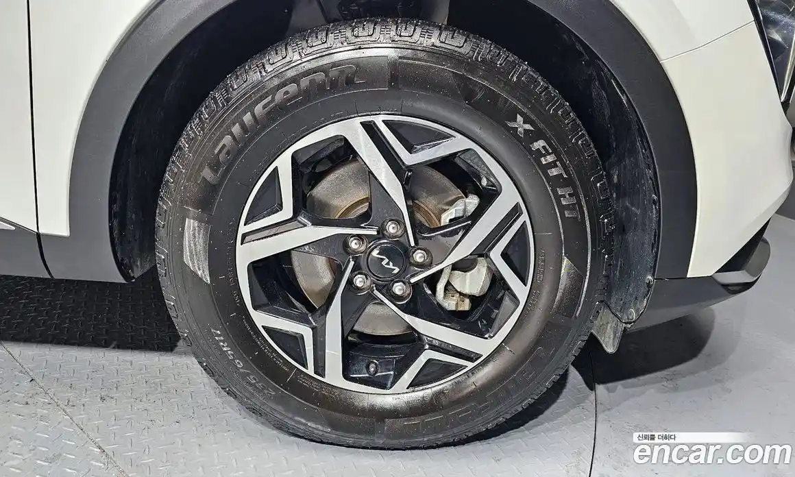 Kia Sportage 2024 1.6 Автомат в Москве № 134014, фото 8