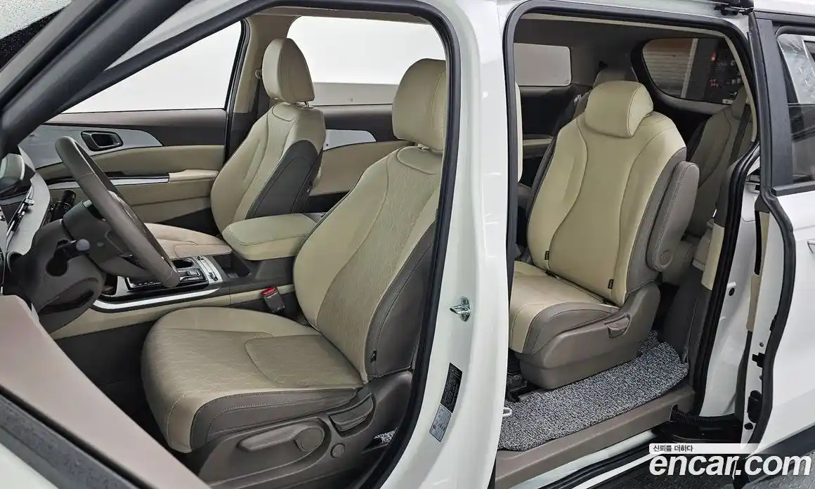 Kia Canival 2022 2.2 Автомат в Москве № 134101, фото 17