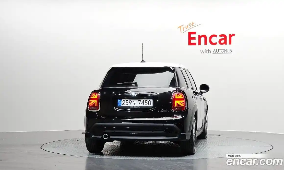 Mini Cooper 2022 1.5 Автомат в Москве № 136681, фото 15