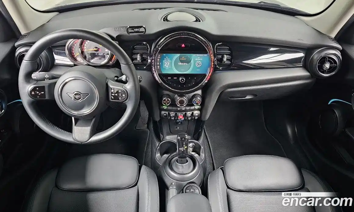 Mini Cooper 2022 1.5 Автомат в Москве № 136681, фото 18