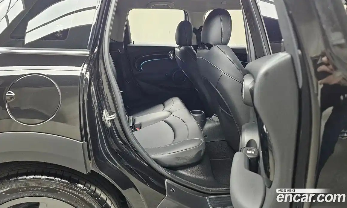 Mini Cooper 2022 1.5 Автомат в Москве № 136681, фото 20