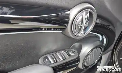 Mini Cooper 2022 1.5 Автомат в Москве № 136681, миниатюра 2