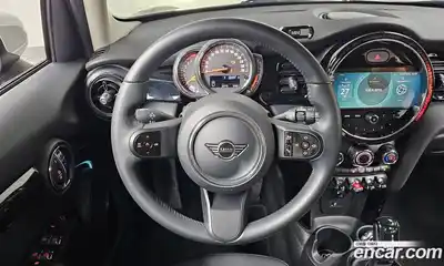 Mini Cooper 2022 1.5 Автомат в Москве № 136681, миниатюра 10
