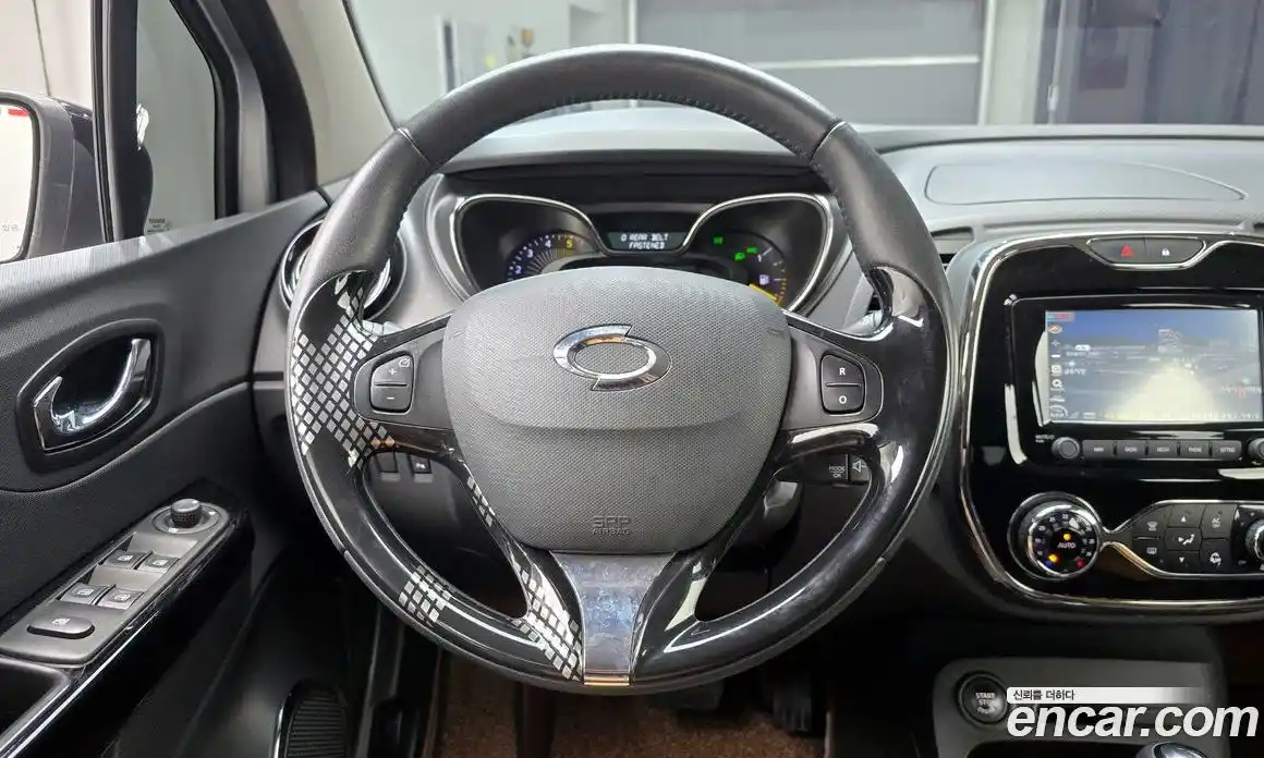 Renault QM3 2015 1.5 Автомат в Москве № 138669, фото 14