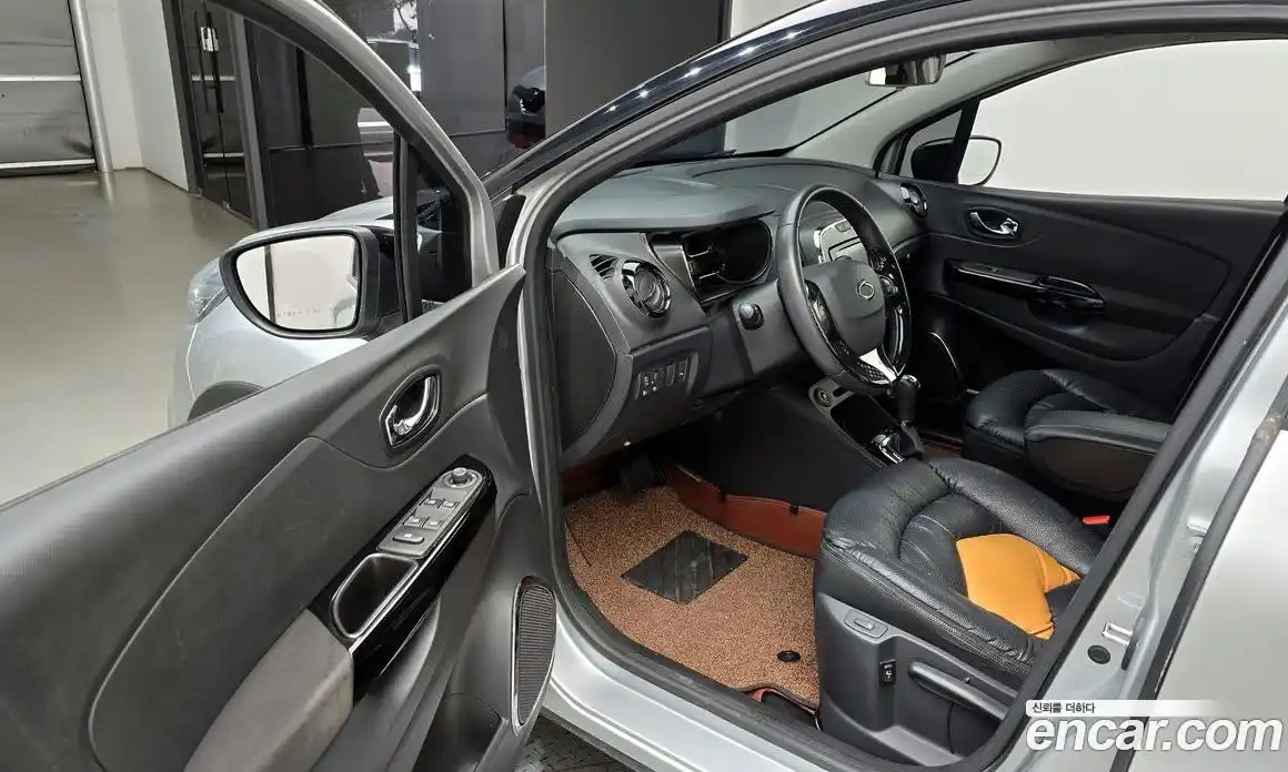 Renault QM3 2015 1.5 Автомат в Москве № 138669, фото 18