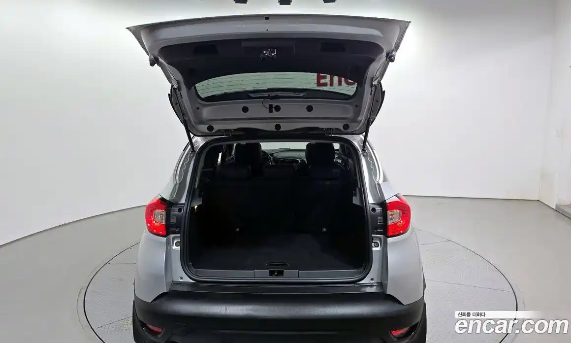 Renault QM3 2015 1.5 Автомат в Москве № 138669, фото 20