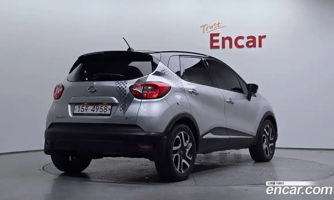 Renault QM3 2015 1.5 Автомат в Москве № 138669, фото 7