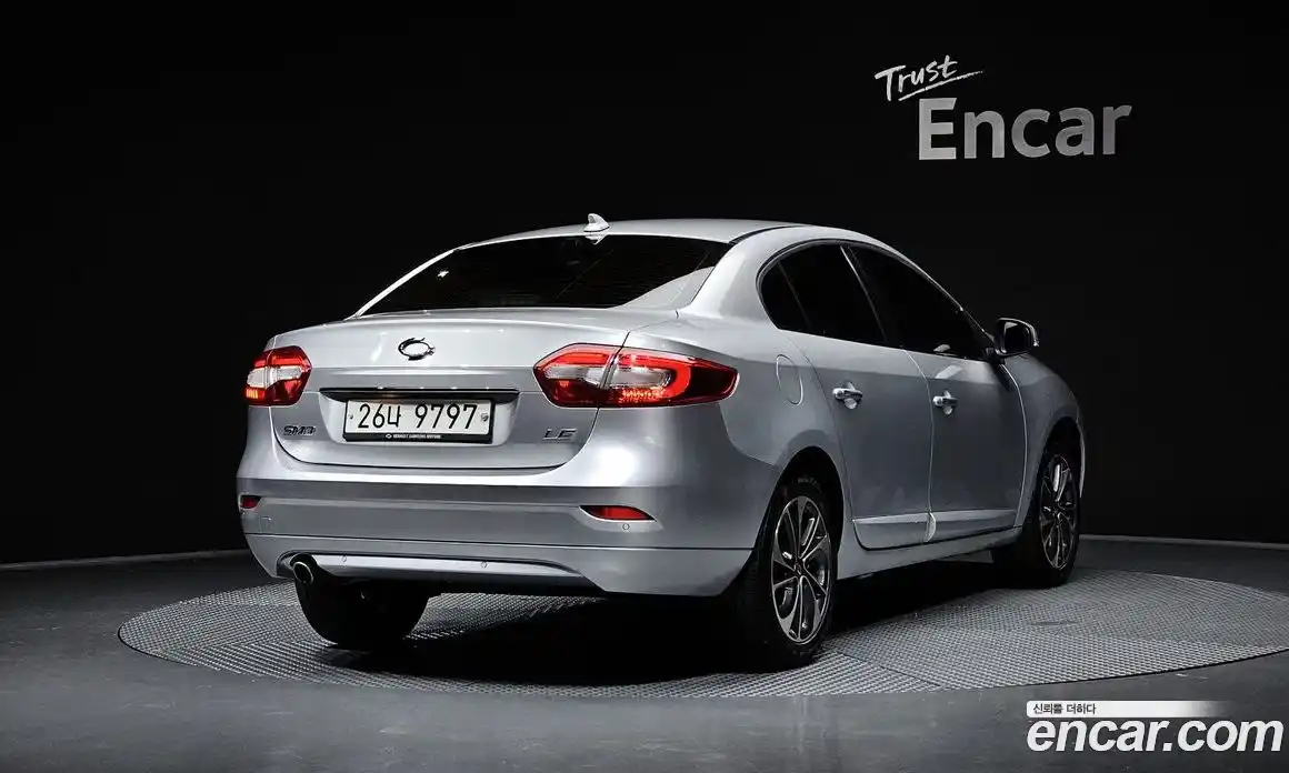 Renault SM3 2015 1.6 Автомат в Москве № 146623, фото 1