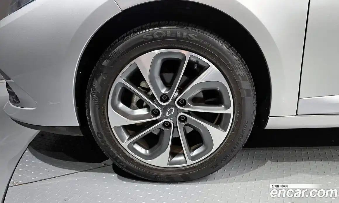 Renault SM3 2015 1.6 Автомат в Москве № 146623, фото 7