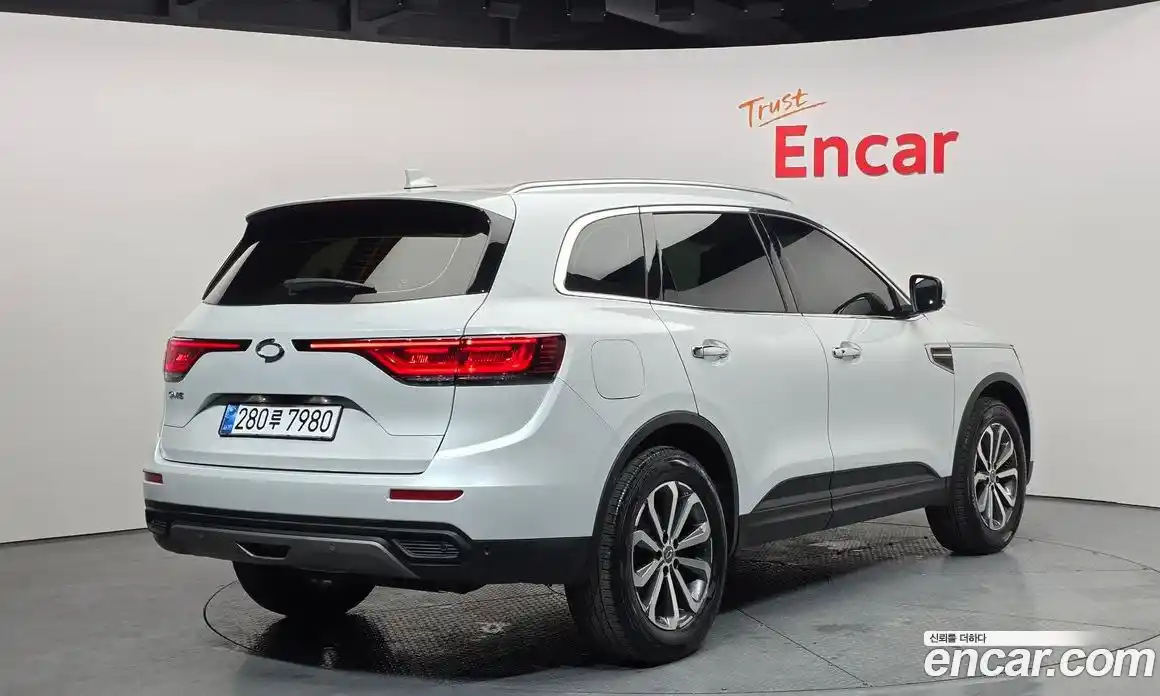 Renault QM6 2022 2.0 Автомат в Москве № 148590, фото 18