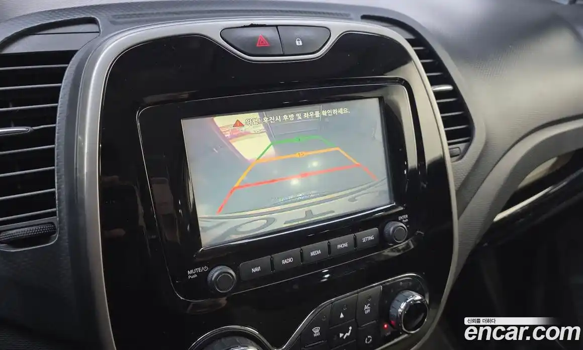 Renault QM3 2014 1.5 Автомат в Москве № 148829, фото 1