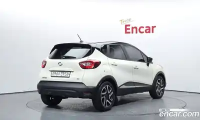 Renault QM3 2014 1.5 Автомат в Москве № 148829, миниатюра 12