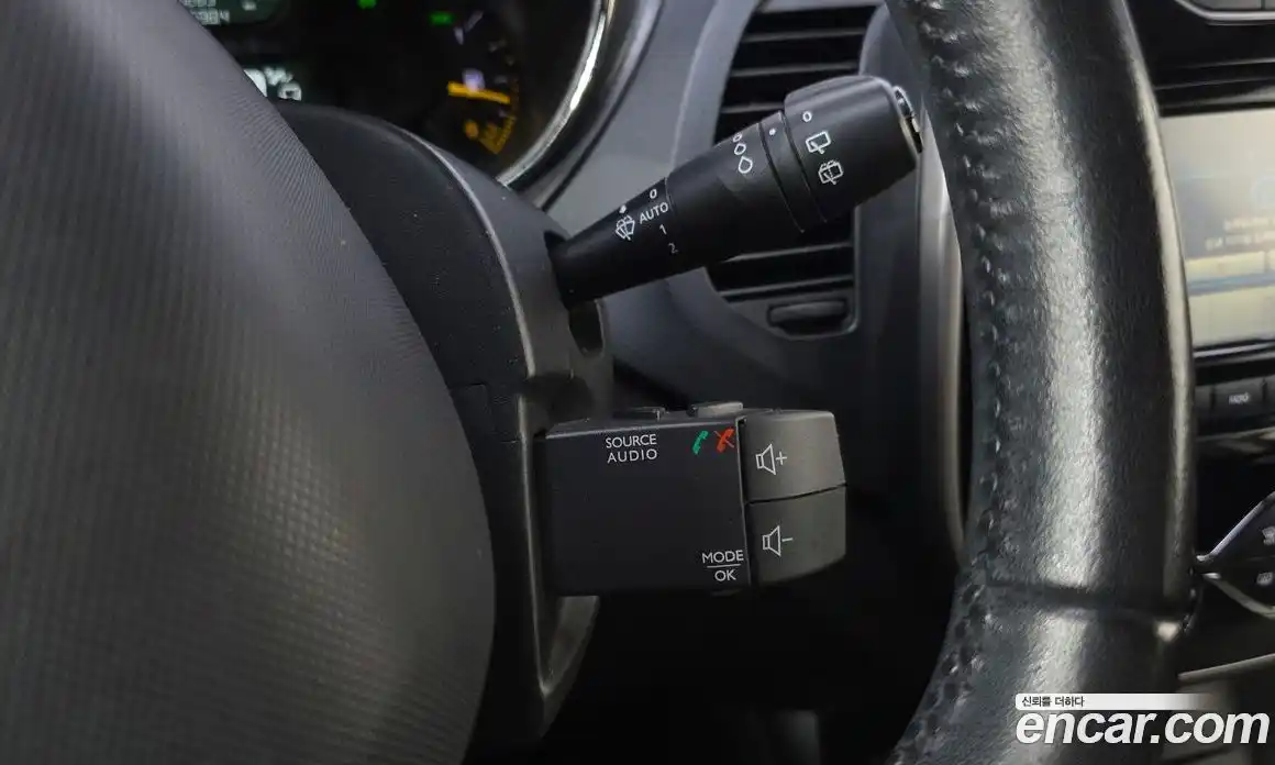 Renault QM3 2014 1.5 Автомат в Москве № 148829, фото 17