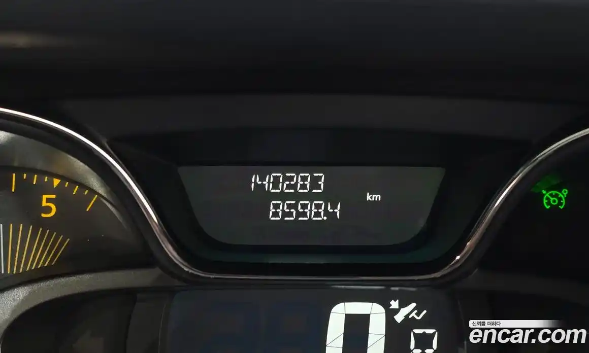 Renault QM3 2014 1.5 Автомат в Москве № 148829, фото 5