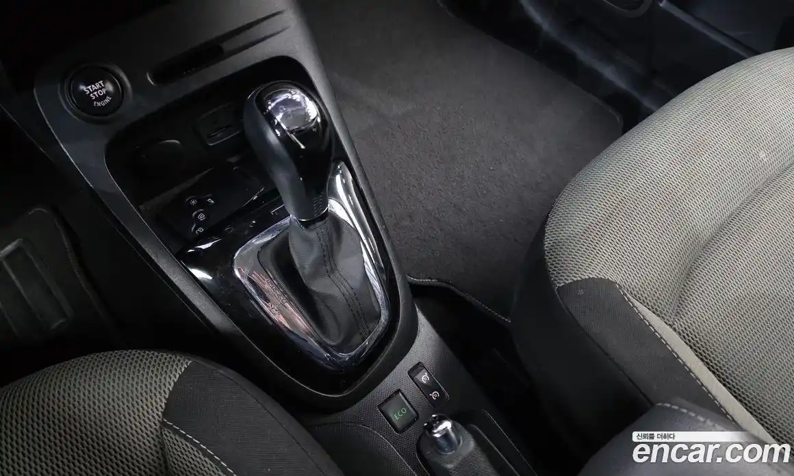 Renault QM3 2014 1.5 Автомат в Москве № 148829, фото 8