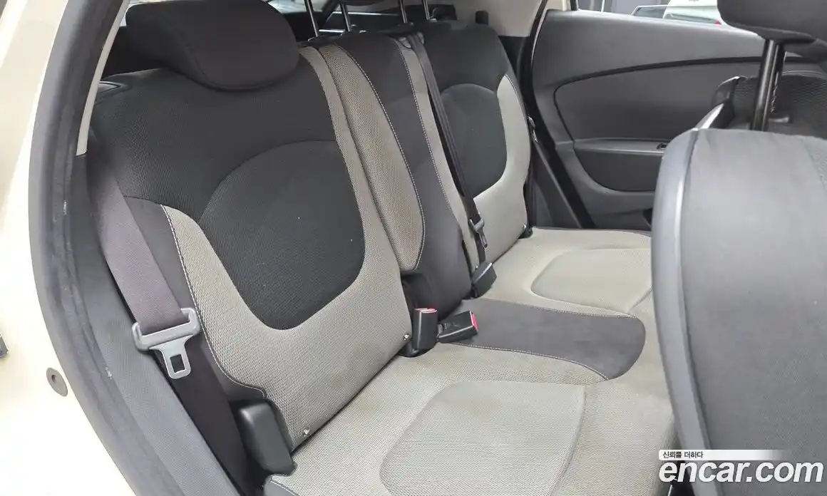 Renault QM3 2014 1.5 Автомат в Москве № 148829, фото 9