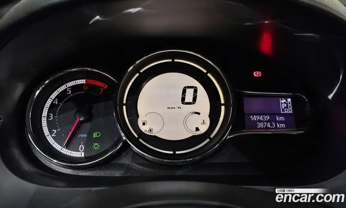 Renault SM3 2016 1.6 Автомат в Москве № 149690, фото 17