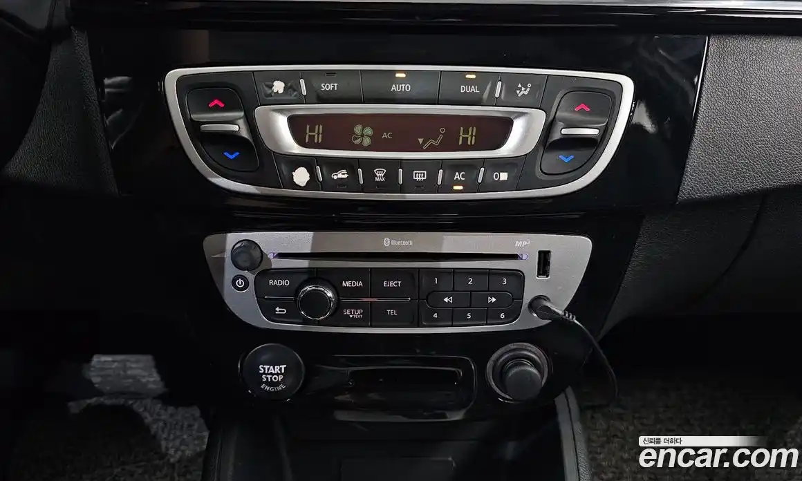 Renault SM3 2016 1.6 Автомат в Москве № 149690, фото 19