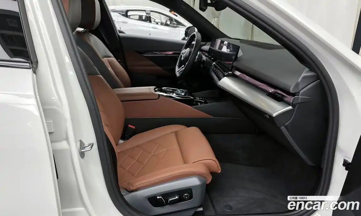 BMW 5-Series 2025 2.0 Автомат в Москве № 153507, фото 7