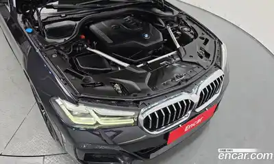 BMW 5-Series 2022 2.0 Автомат в Москве № 154363, миниатюра 2