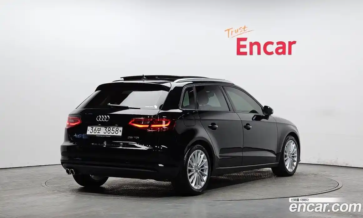 Audi A3 2015 2.0 Автомат в Москве № 155660, фото 13