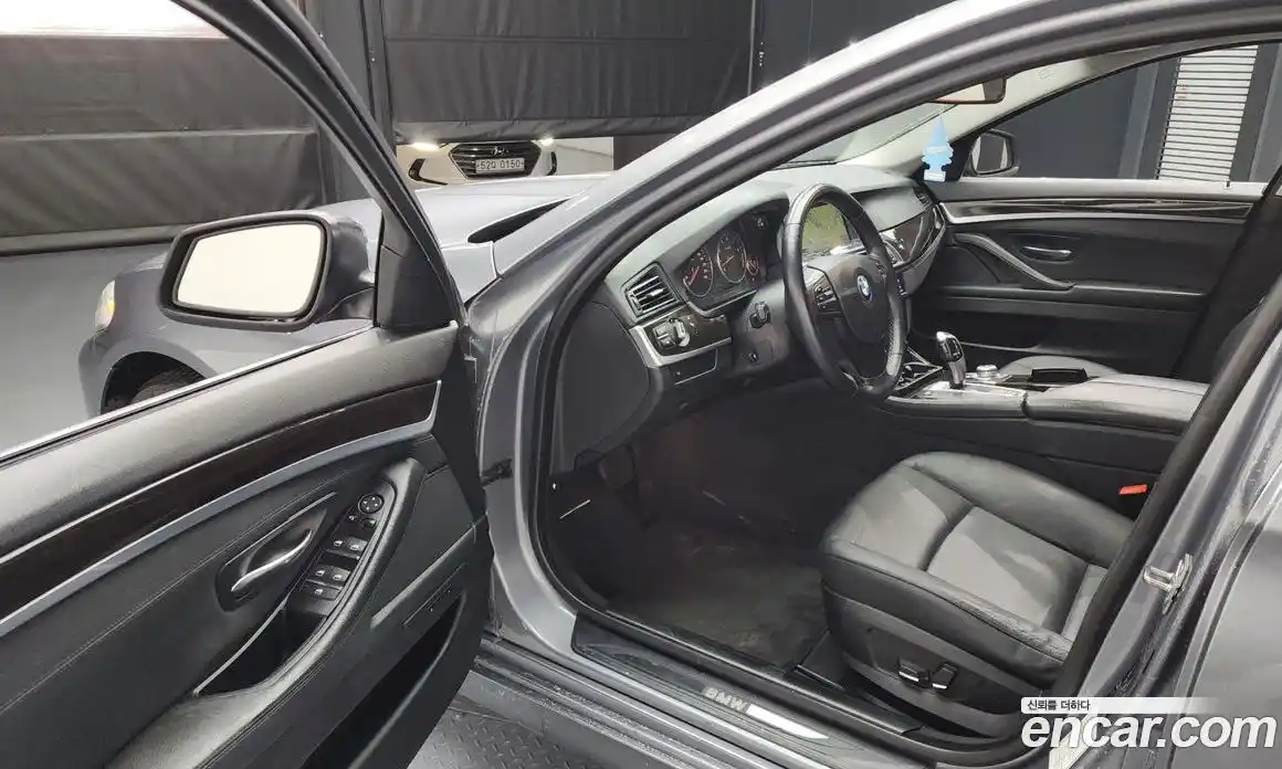 BMW 5-Series 2011 3.0 Автомат в Москве № 159160, фото 6