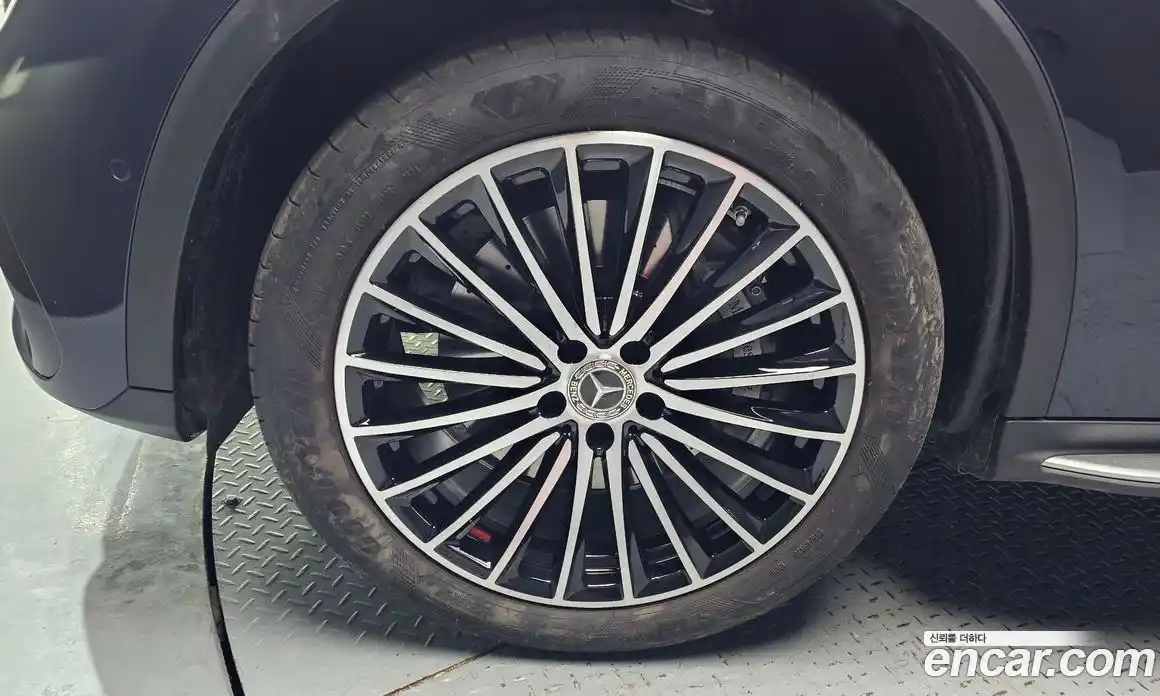 Mercedes-Benz GLC-Class 2024 2.0 Автомат в Москве № 160266, фото 10