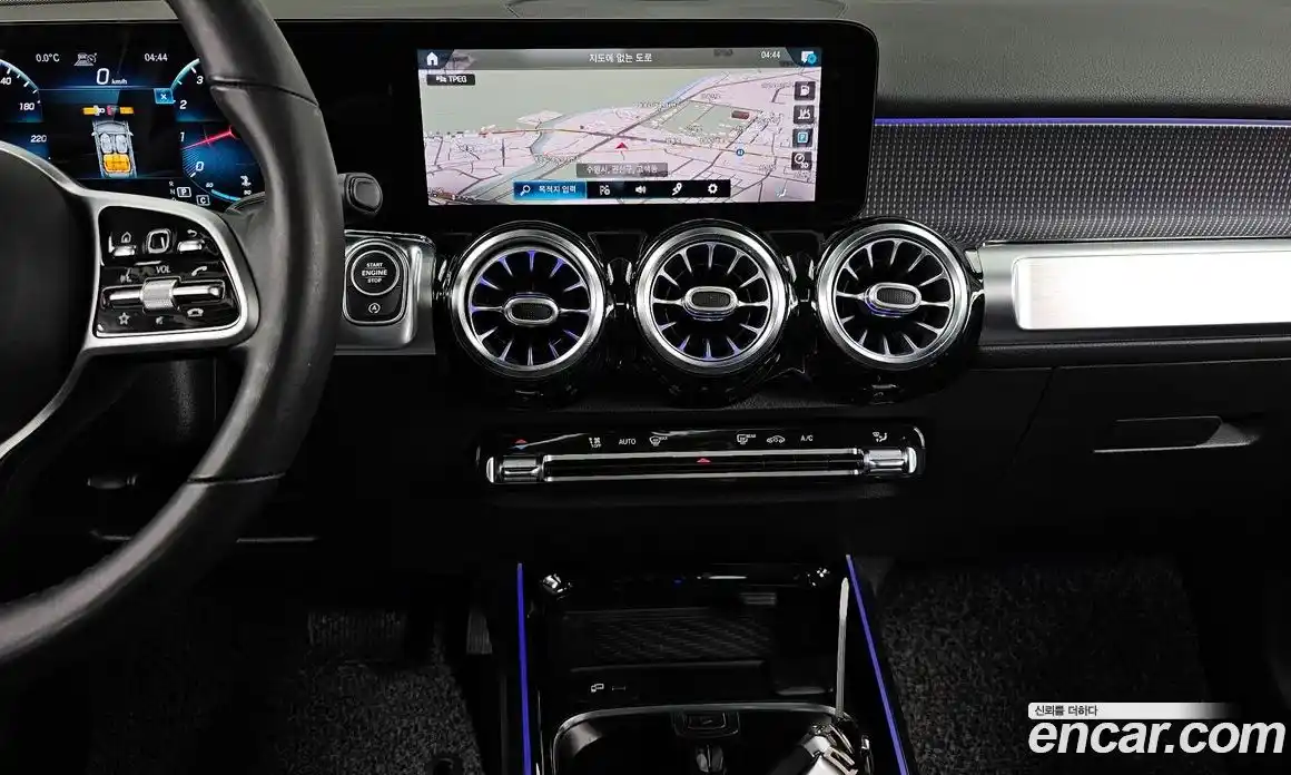 Mercedes-Benz GLB-Class 2021 2.0 Автомат в Москве № 160417, фото 19