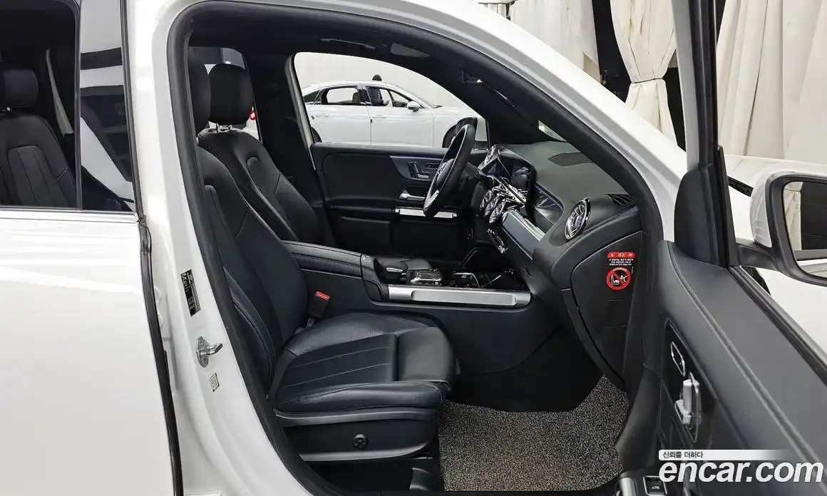 Mercedes-Benz GLB-Class 2021 2.0 Автомат в Москве № 160417, фото 6