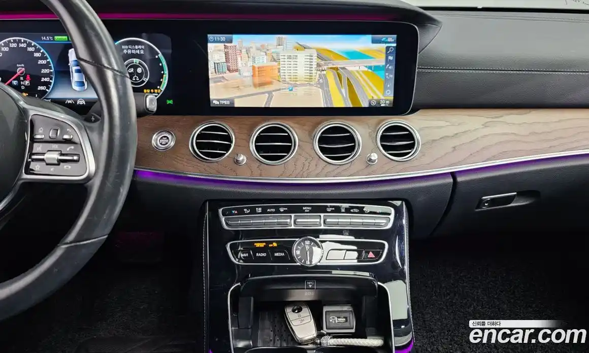 Mercedes-Benz E-Class 2020 2.0 Автомат в Москве № 161411, фото 11