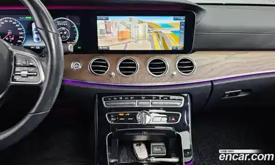 Mercedes-Benz E-Class 2020 2.0 Автомат в Москве № 161411, миниатюра 11