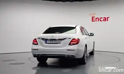 Mercedes-Benz E-Class 2020 2.0 Автомат в Москве № 161411, миниатюра 2