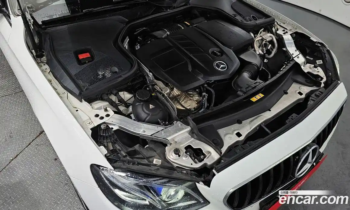 Mercedes-Benz E-Class 2017 1.9 Автомат в Москве № 161864, фото 13