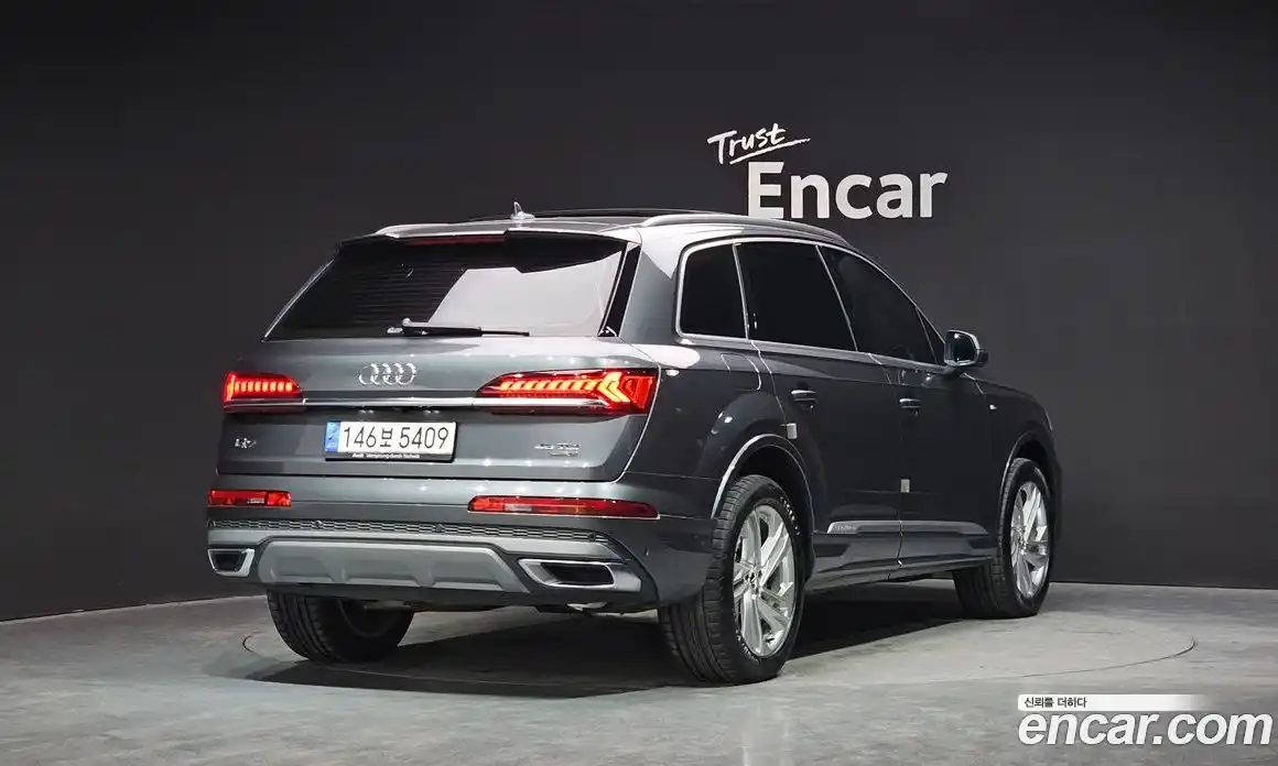 Audi Q7 2021 3.0 Автомат в Москве № 162689, фото 12