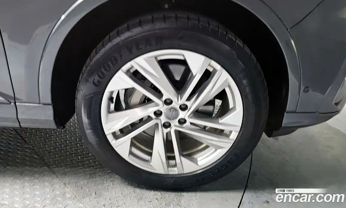 Audi Q7 2021 3.0 Автомат в Москве № 162689, фото 5