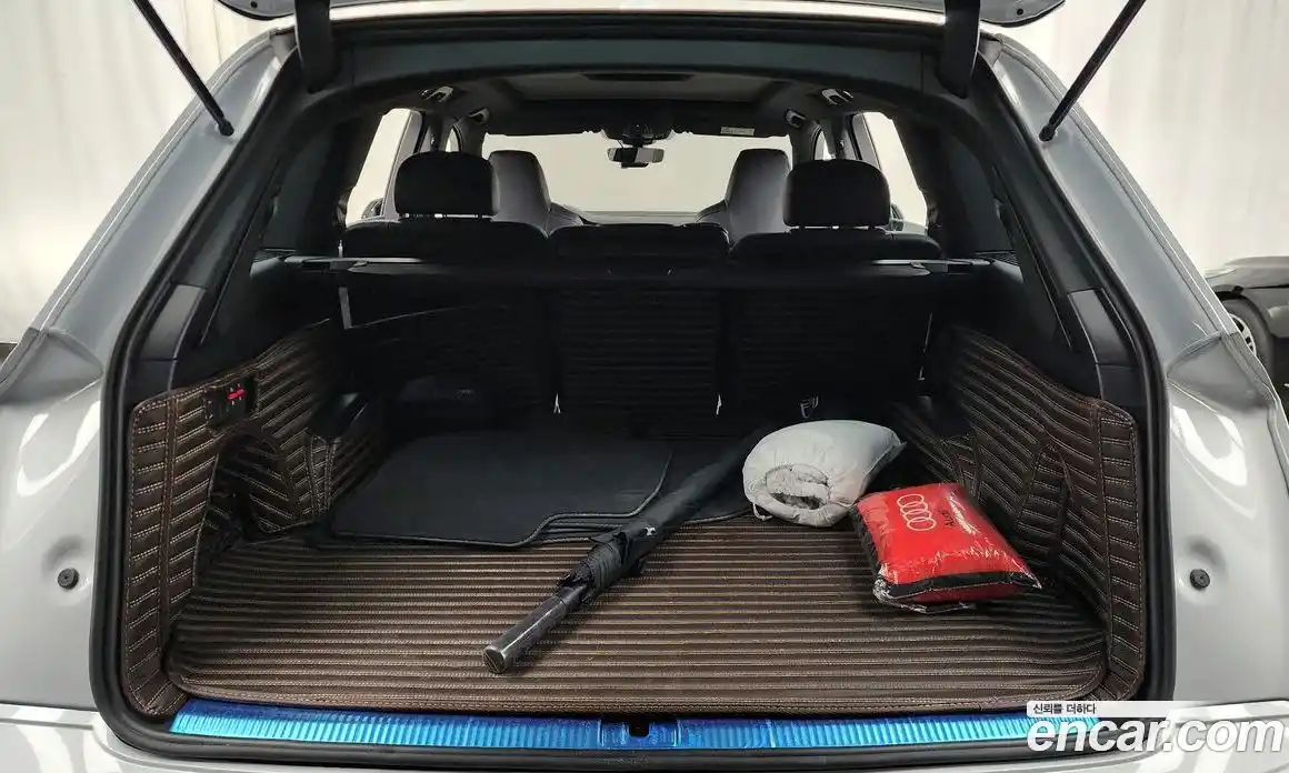 Audi Q7 2023 3.0 Автомат в Москве № 162891, фото 15