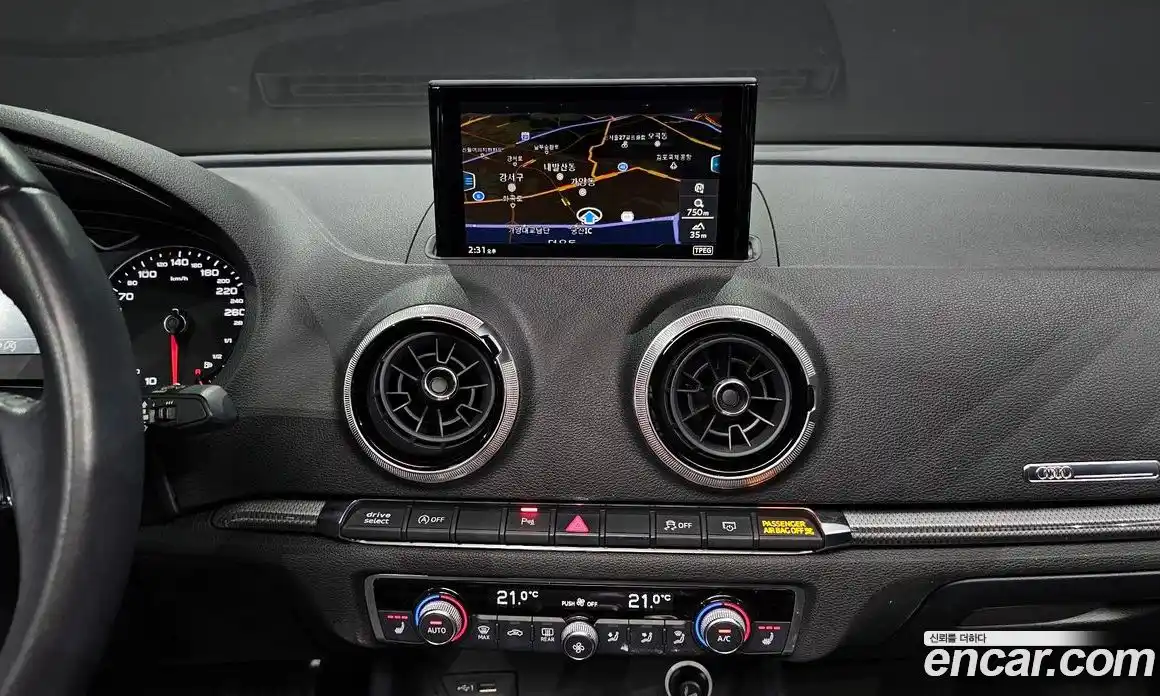 Audi A3 2018 2.0 Автомат в Москве № 163111, фото 12