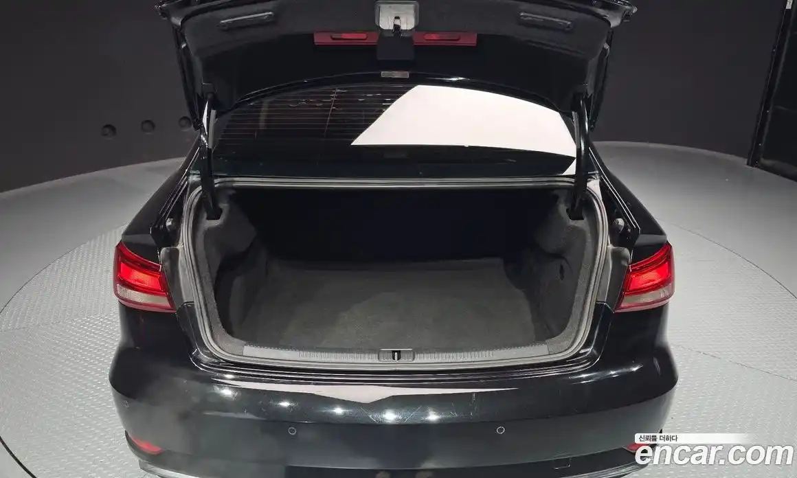 Audi A3 2018 2.0 Автомат в Москве № 163111, фото 3