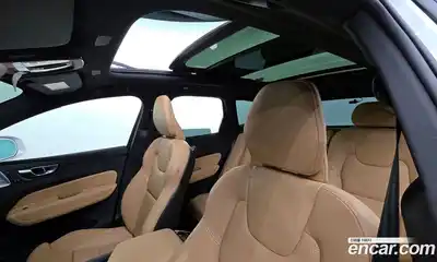 Volvo XC60 2025 2.0 Автомат в Москве № 164151, миниатюра 11