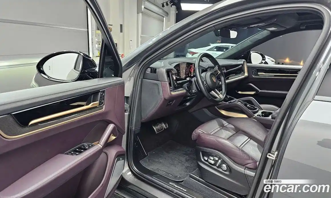 Porsche Cayenne 2024 3.0 Автомат в Москве № 164948, фото 14