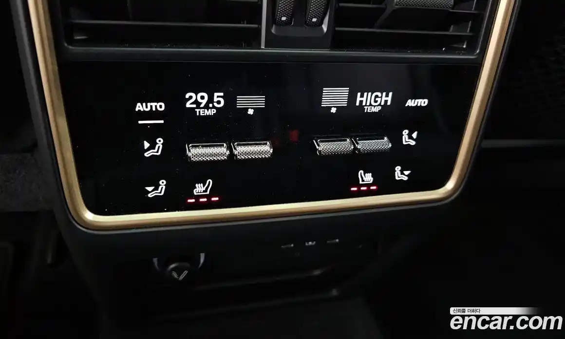 Porsche Cayenne 2024 3.0 Автомат в Москве № 164948, фото 10