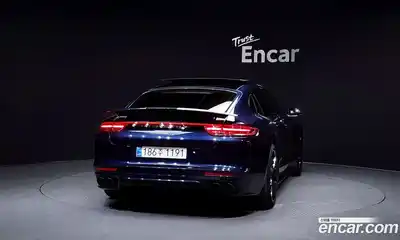 Porsche Panamera 2019 4.0 Автомат в Москве № 165432, миниатюра 2