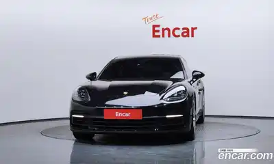 Porsche Panamera 2017 2.9 Автомат в Москве № 165553, миниатюра 2
